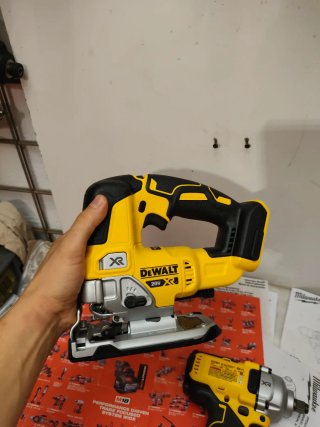 Dewalt XR Taladro y Caladora Brushless