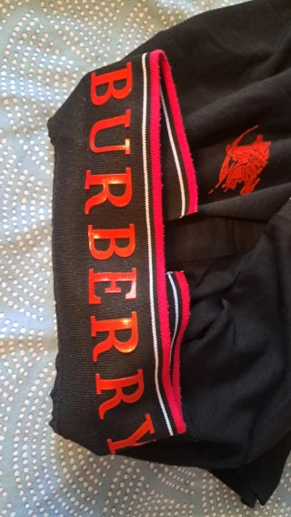 Polo estampado de la marca Burberry Negro Talla M