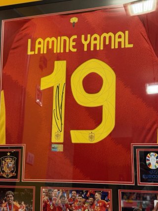 Maglia Yamal incorniciata e autografata COA Icons