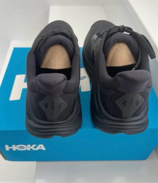 Hoka Clifton 10 Talla 39 1/3 Negras