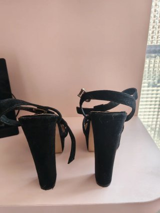 Zapatos de tacón Marypaz negros