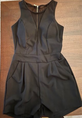Tuta intera senza maniche con pantaloncino