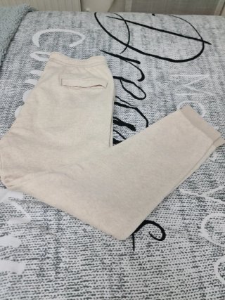 Pantalón chándal Nike beige
