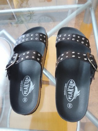 Sandalias piel negras 40