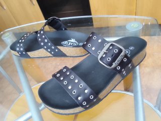 Sandalias piel negras 40