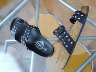 Sandalias piel negras 40