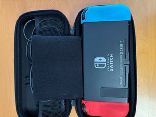 Nintendo Switch Roja y Azul + Accesorios