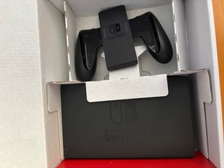Nintendo Switch Roja y Azul + Accesorios