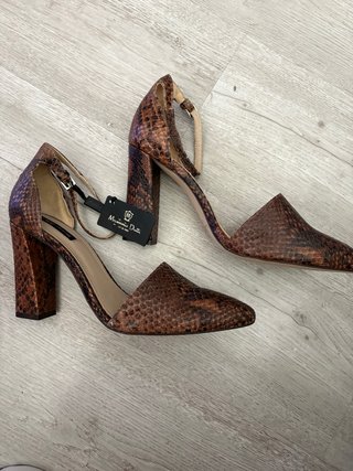 Zapatos Massimo Dutti tacón serpiente