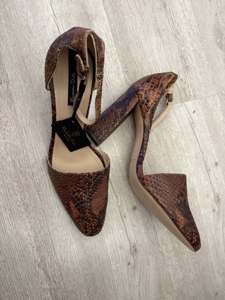 Zapatos Massimo Dutti tacón serpiente