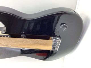 G17863-0 GUITARRA ELECTRICA MEMPHIS KEST2SB