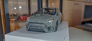 Ford Focus RS MK3 Gris 1/18 Otto