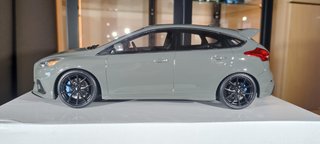 Ford Focus RS MK3 Gris 1/18 Otto