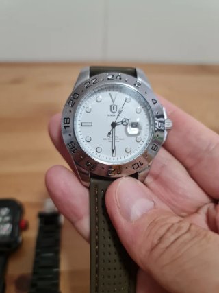 Lote 3 relojes: 2 automáticos y 1 analógico