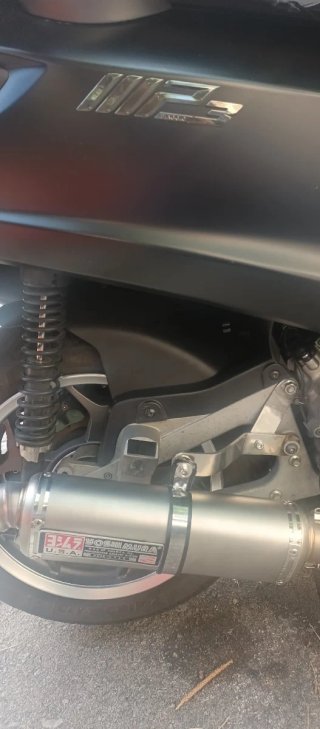 Silencioso Yoshimura Piaggio MP3 500