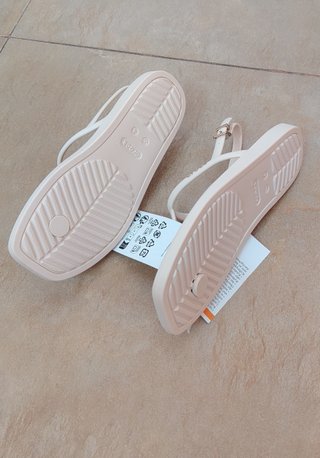 Crocs Miami Thong Sandalia de dedo mujer 33/34 EU