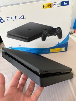 PS4 (PlayStation 4) Negra 1TB HDR