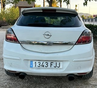 Opel Astra GTC Sport 1700 CDTI