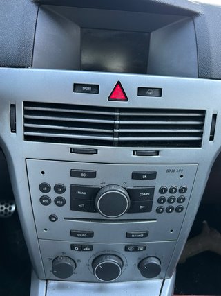 Opel Astra GTC Sport 1700 CDTI