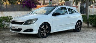Opel Astra GTC Sport 1700 CDTI