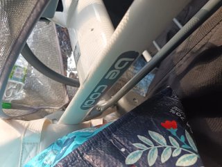 Carrito de bebé gris