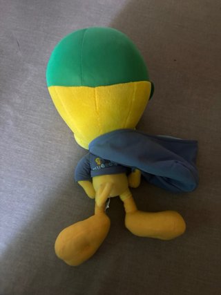 Peluche Tweety con cappellino e mantellina