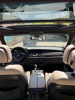 BMW X5 2011