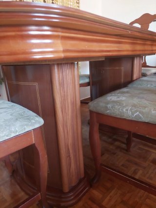 Mesa de comedor extensible de madera