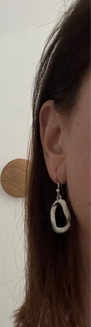 Pendientes plateados diseño orgánico
