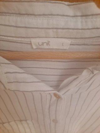 Camisa larga de rayas blancas y grises