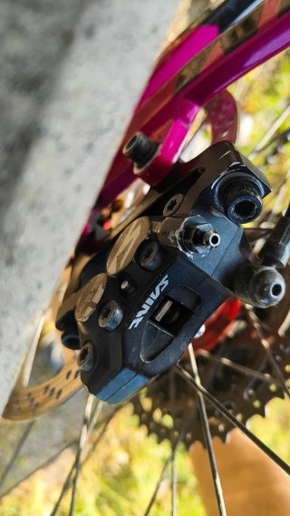 Bicicleta ibrida descenso x enduro