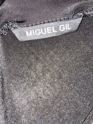 Minifalda Pedro del Hierro y Top negro