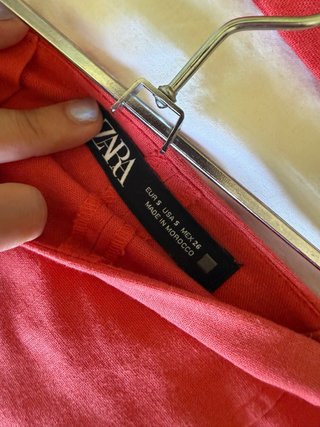 Conjunto Zara Rojo Falda y Chaqueta Corta
