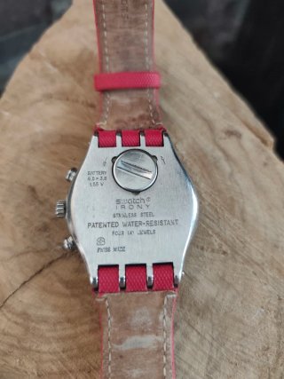 Swatch Irony Chrono SECRET AGENT RED
