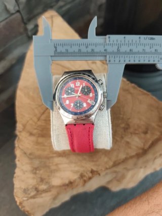 Swatch Irony Chrono SECRET AGENT RED