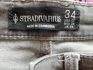 Pantalón vaquero gris