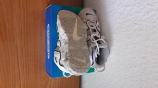 Zapatillas Nike Air Gris y Blanco Talla 33
