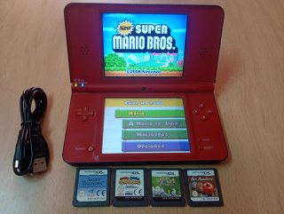 Nintendo DSi XL Edizione Mario Bros Rossa
