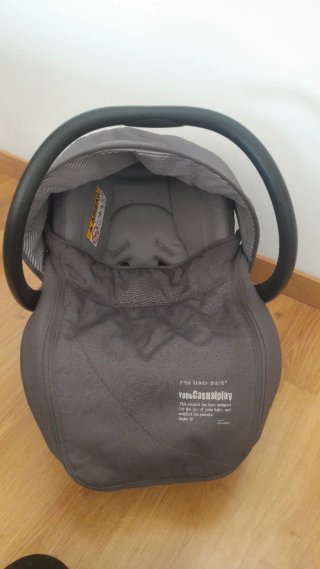 Silla de paseo y capazo Bebé Confort