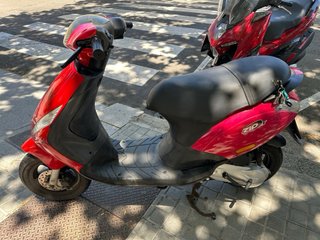 Piaggio Zip 49cc 2T Roja