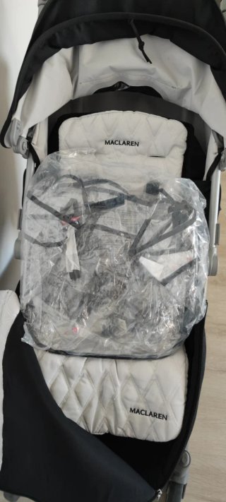 Carrito Bebé Maclaren Negro y Blanco