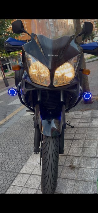 Suzuki Adventure Moto Negra