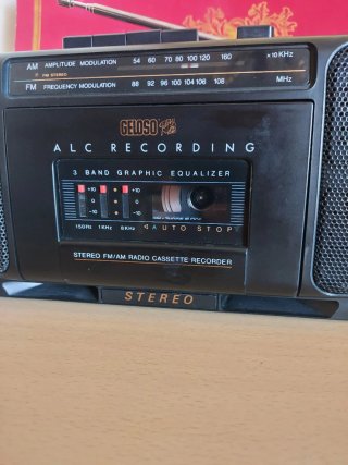 GELOSO Stereo FM/AM Radio Cassette Recorder