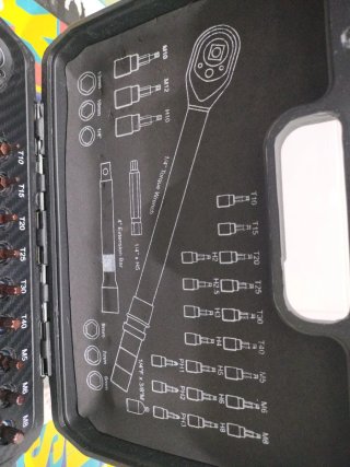Llave dinamométrica 5-25Nm 32pcs + maletín