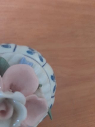 Precioso joyero de porcelana con flores