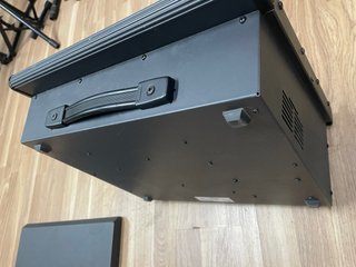 Mesa Mezclas Peavey XR800F Autoamplificada 2x210W