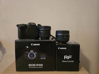 Canon EOS R100 Kit 18-45mm + Lente 50mm