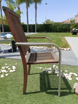Conjunto mesa y sillas exterior madera  acero inox