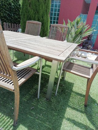 Conjunto mesa y sillas exterior madera  acero inox