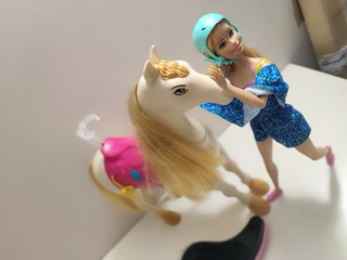 Barbie cavallo interattivo con accessori
